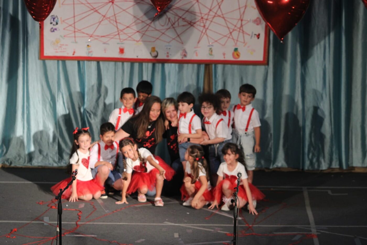 2026 06 08 IL FILO ROSSO CHE CI UNISCE (14)